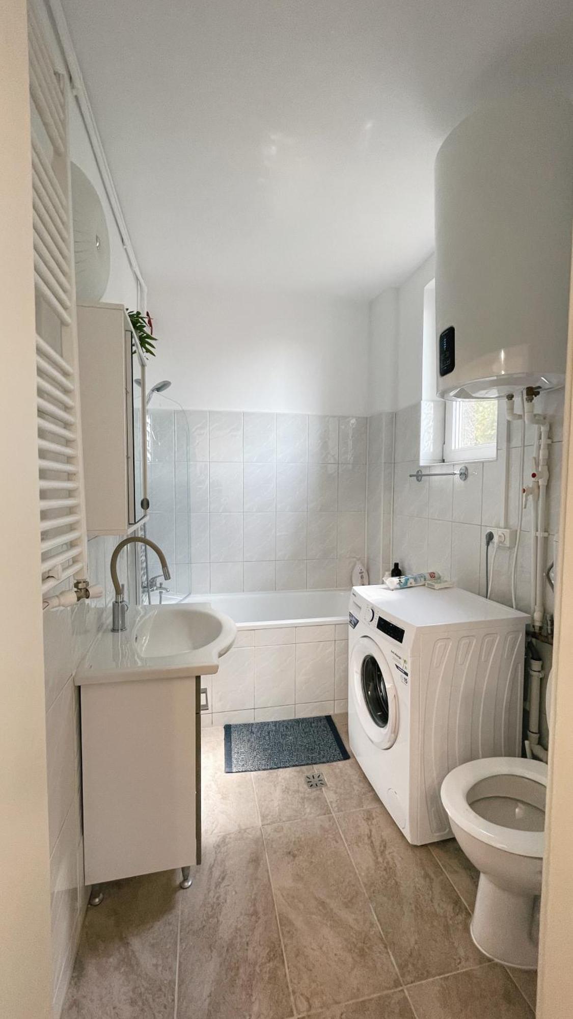 Pinkfluid - Charming Studio In Prime Location Bucharest Luaran gambar